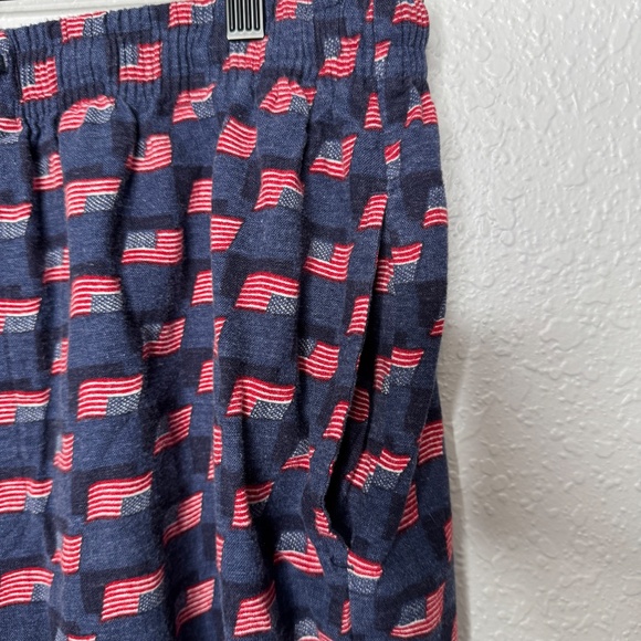 Pre- Owned Men's Club Room by charter club pajama pants with an American Flag - Picture 5 of 12